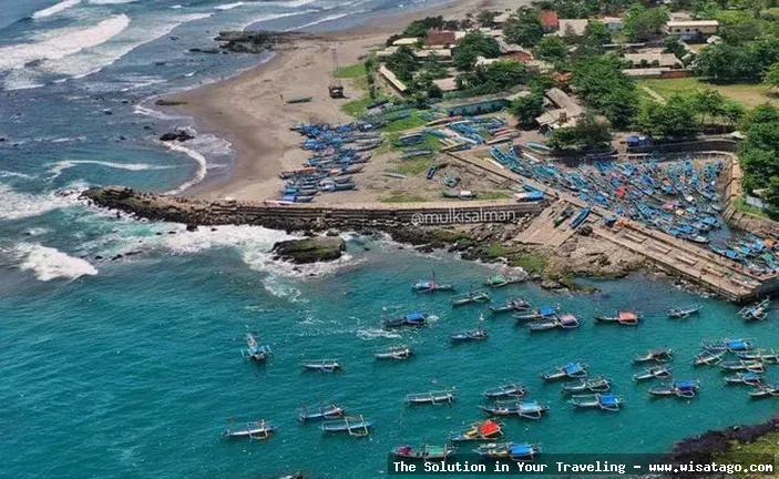 Pantai Jayanti, pesona laut selatan
