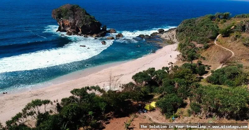 Pantai Jungwok, pesona pantai selatan.