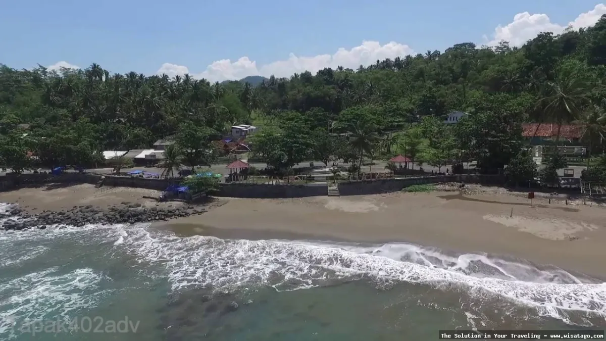 Pantai Karang Hawu, pesona alam Sukabumi