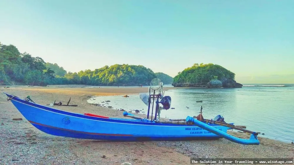 Pantai Kondang Iwak, pesona alam.