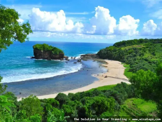 Pantai Kondang Iwak, pesona alam.