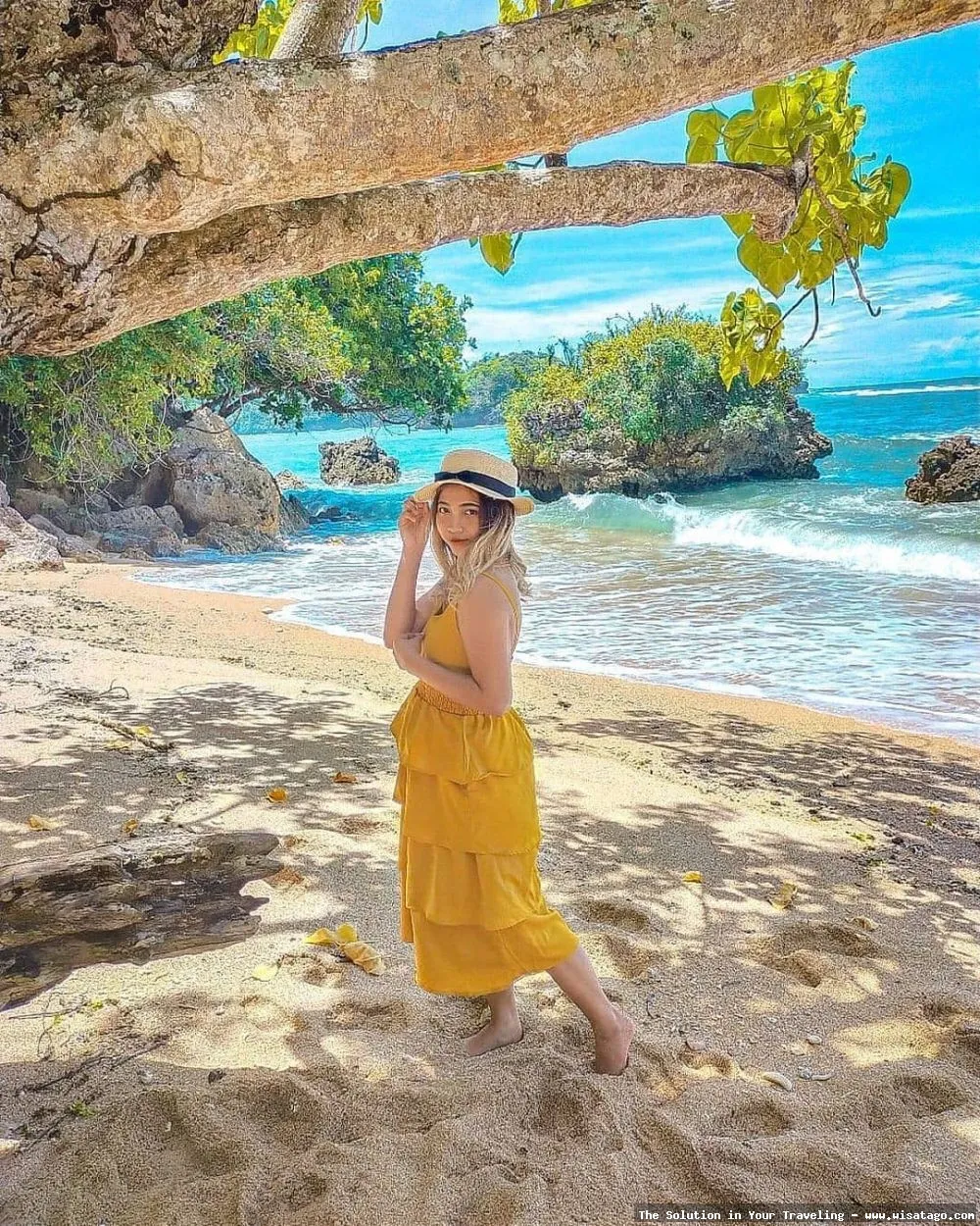 Pantai Kondang Merak, pesona alam.