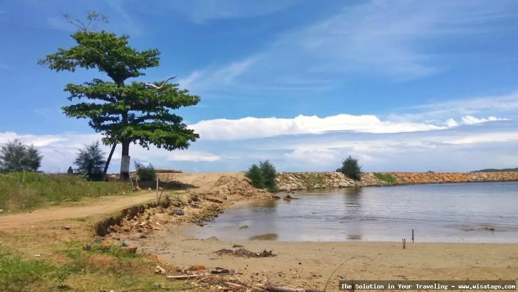 Pantai Lhok Geulumpang, pesona alam Aceh