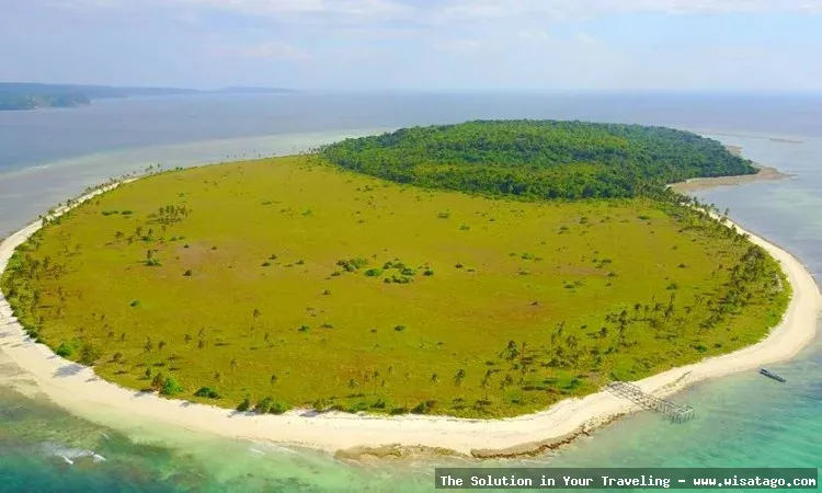 Pantai Liwutongkidi, pemandangan indah memukau
