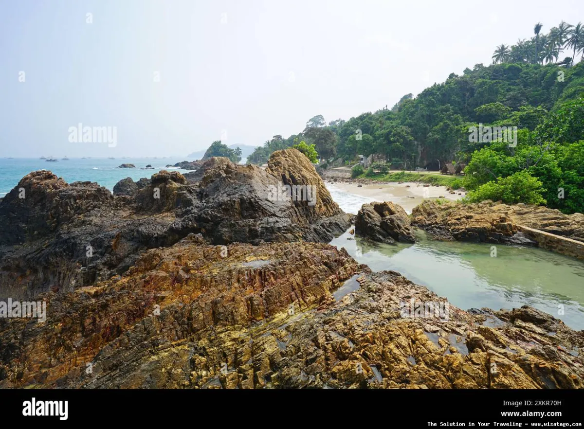 Pantai Marina Kalianda: pemandangan laut indah