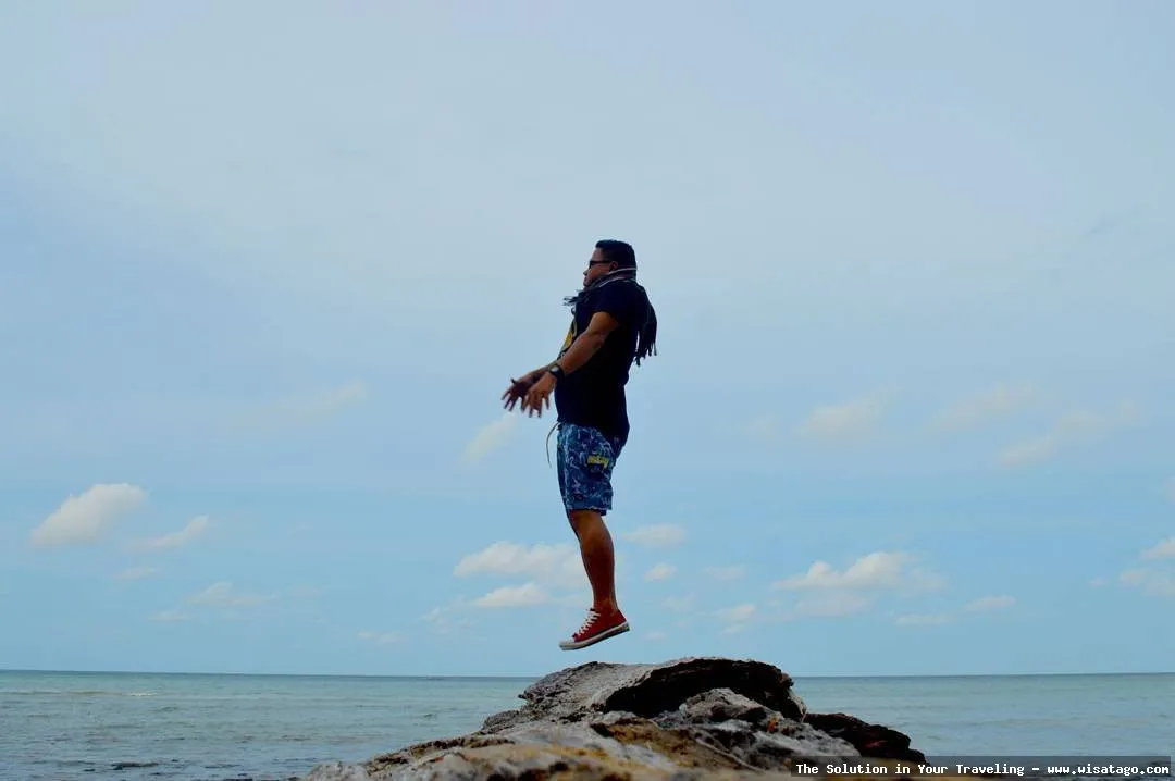 Pantai Mayangkara, keindahan pesisir selatan