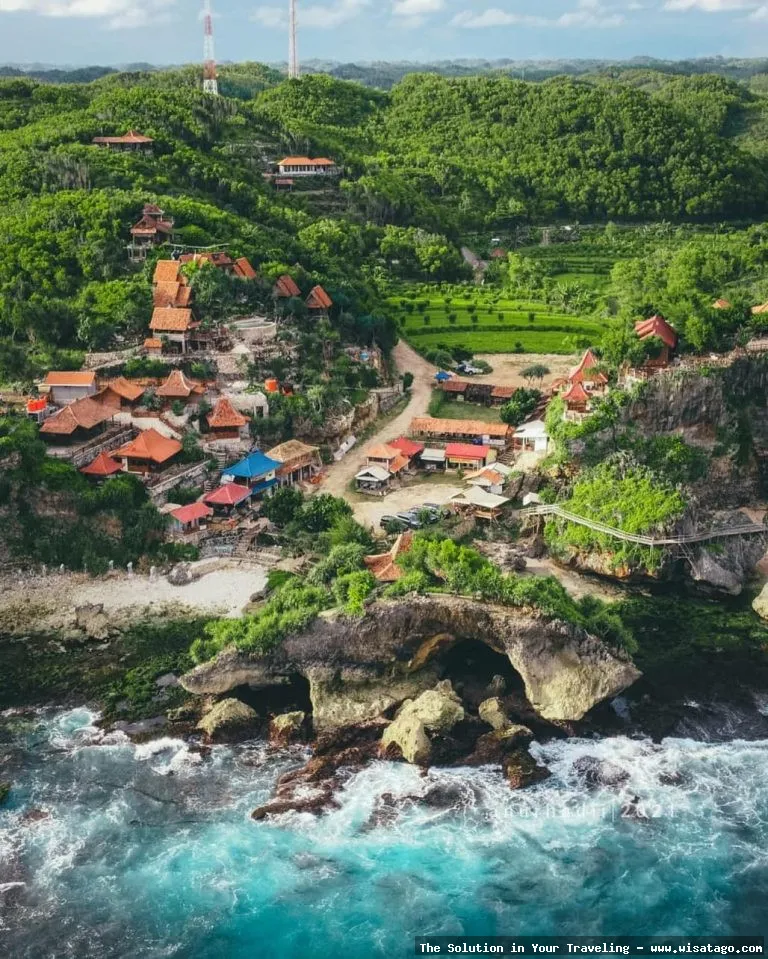Pantai Mbuluk, keindahan tersembunyi Yogyakarta