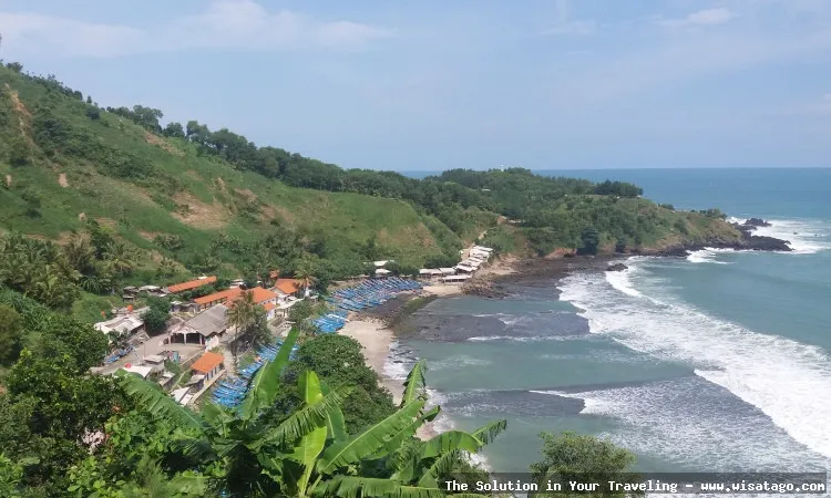 Pantai Menganti, keindahan pesisir Kebumen.