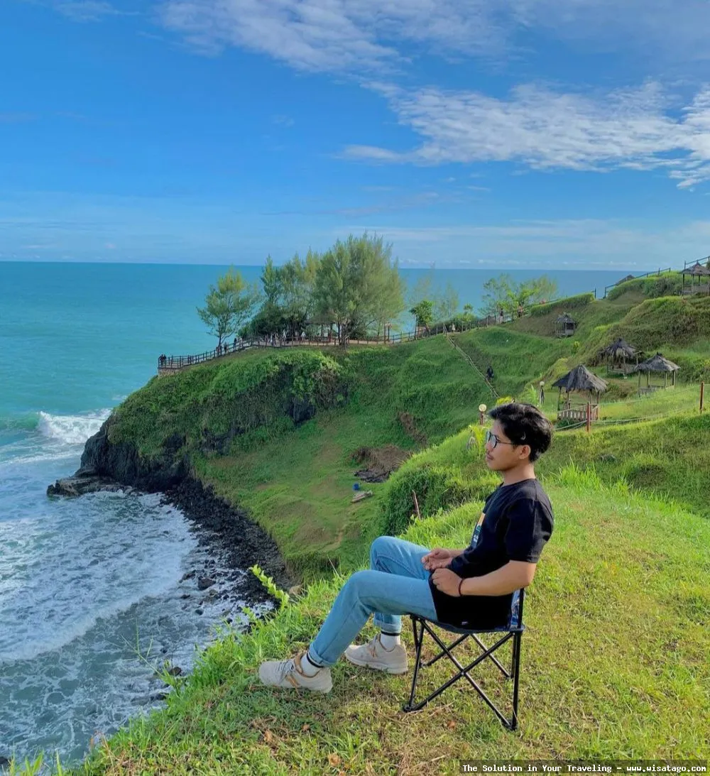 Pantai Menganti, keindahan alam Kebumen