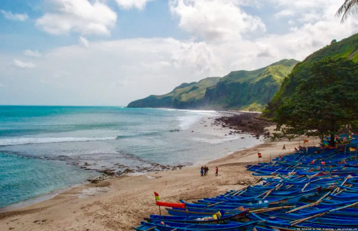 Pantai Menganti Di Kebumen yang indah