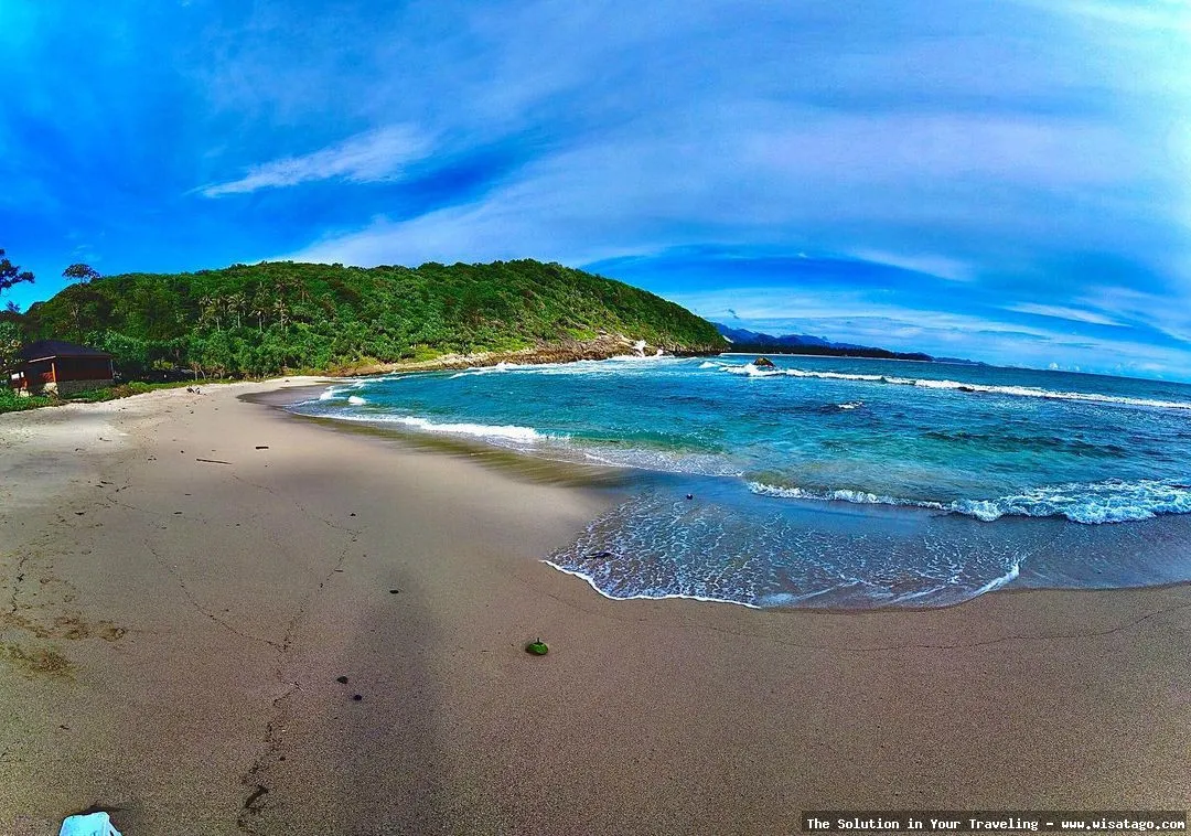 Pantai Momong, keindahan tersembunyi Bintan
