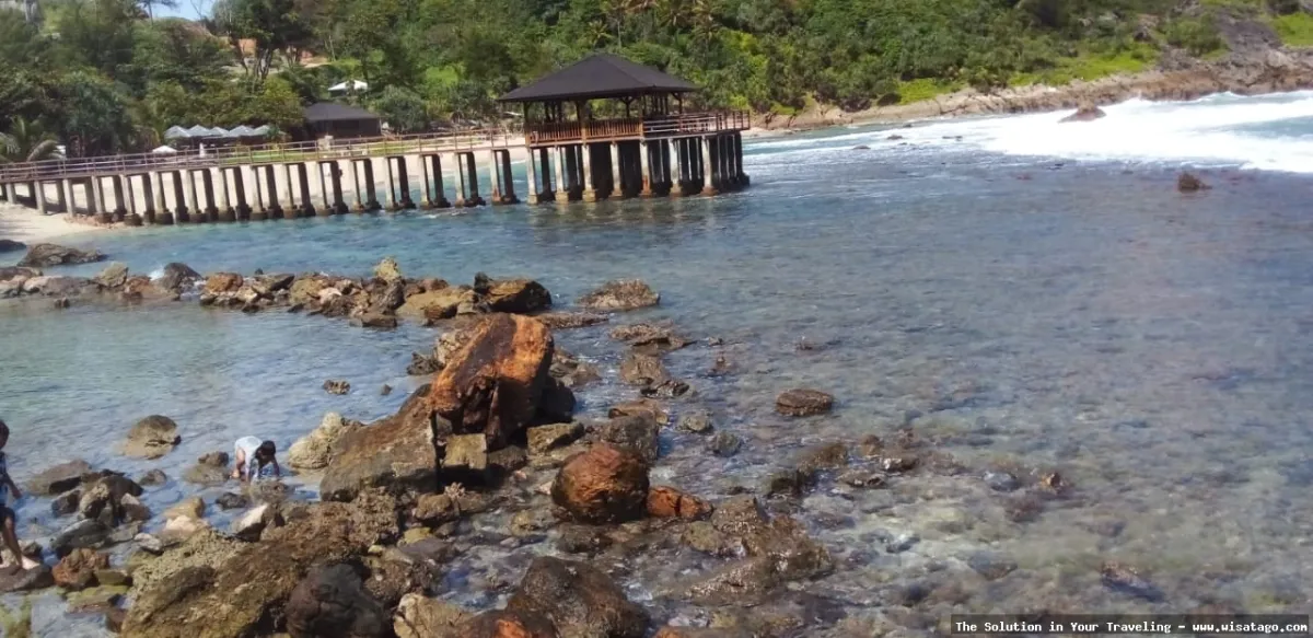 Pantai Momong, pesona alam tersembunyi