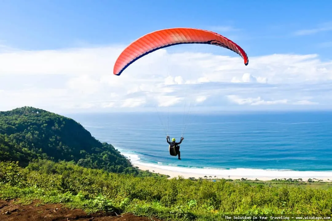 Pantai Mondangan, keindahan pesisir memukau.