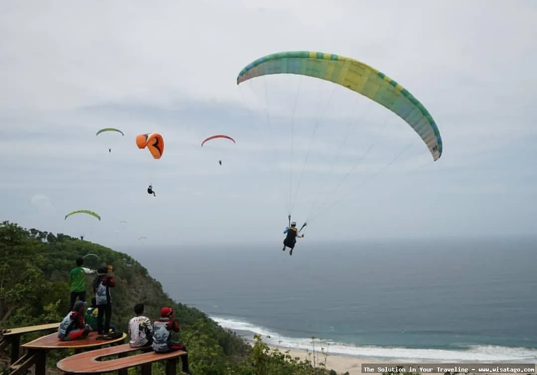 Pantai Mondangan, pemandangan indah memukau