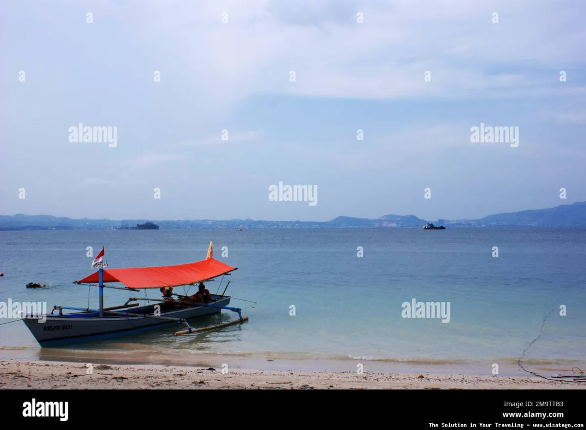 Pantai Mutun: pasir putih dan ombak