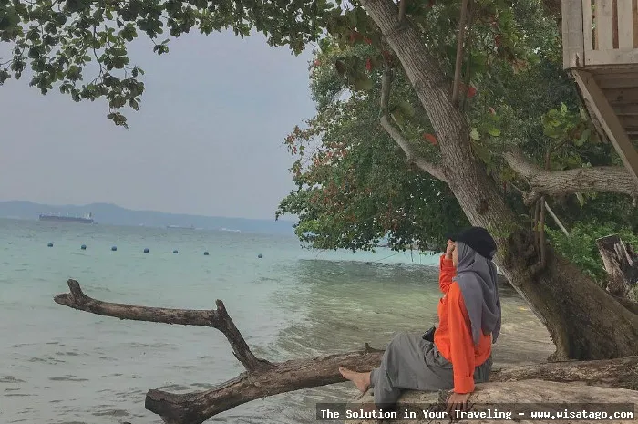 Pantai Mutun, pasir putih yang indah