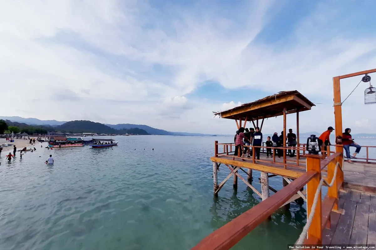 Pantai Mutun, pasir putih memesona