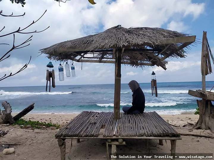 Pantai Ngalur, pemandangan indah menawan