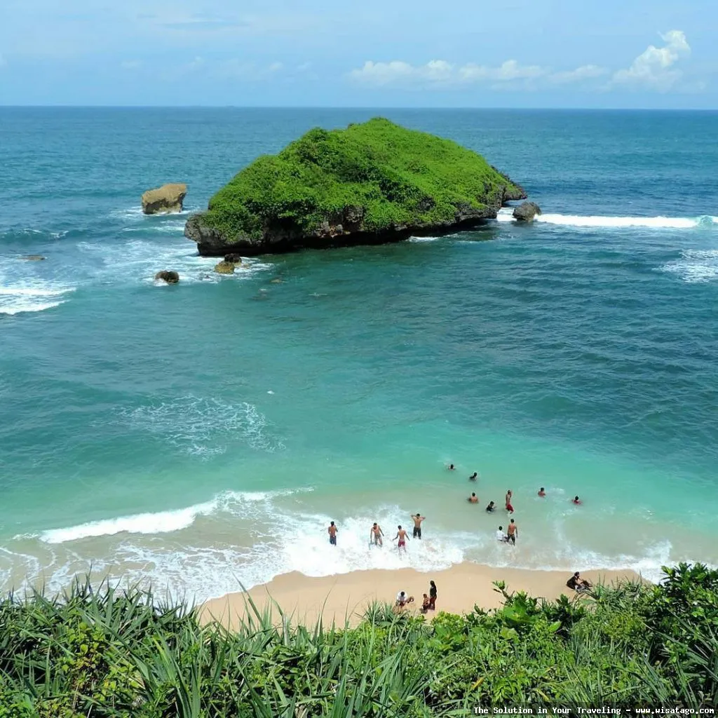 Pantai Ngandong: Tips, Harga Tiket, Kuliner, Lokasi, Fasilitas dan Spot Pantai Ngandong: Tips, Harga Tiket, Kuliner, Lokasi, Fasilitas dan Spot