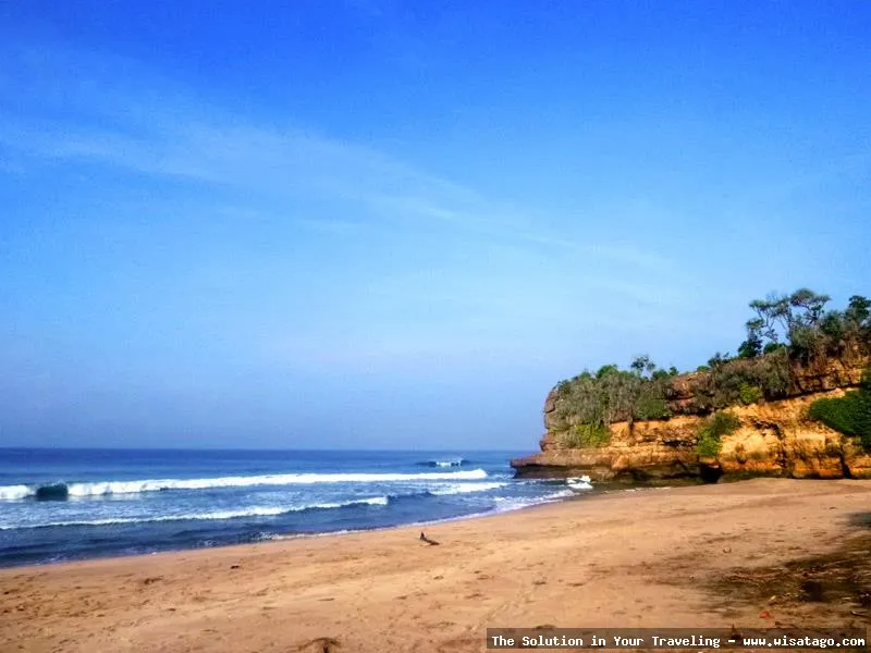 Pantai Ngantep Malang, pesona alam.