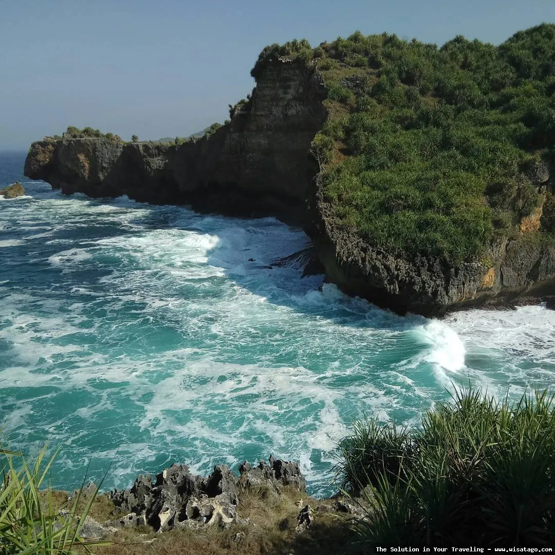 Pantai Ngeden, pemandangan indah menawan