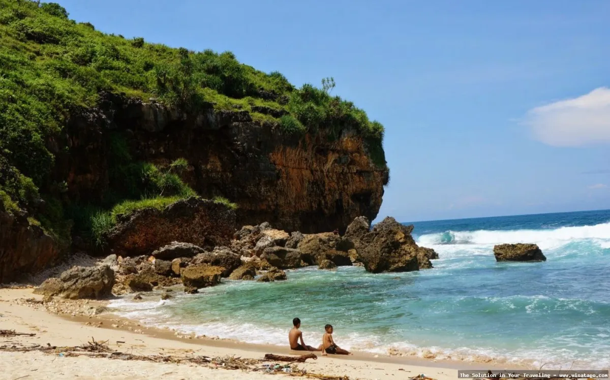 Pantai Ngeden, pesona tersembunyi Yogyakarta