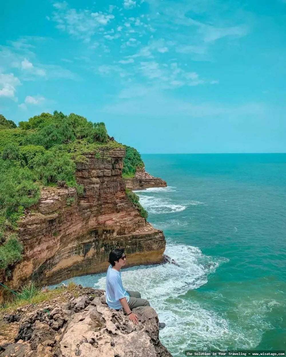 Pantai Ngetun, pasir putih menawan