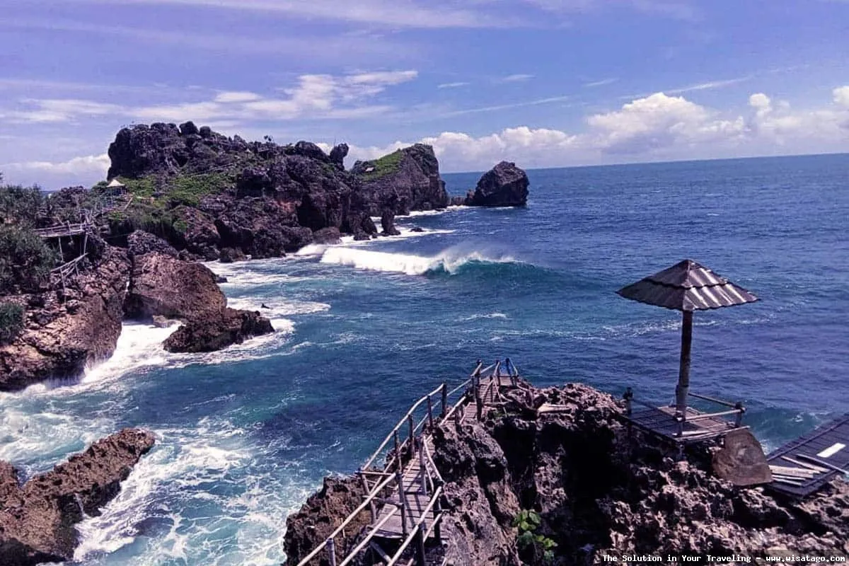 Pantai Nglambor, snorkeling yang menyenangkan