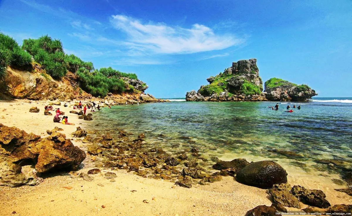 Pantai Nglambor, surga snorkeling tersembunyi