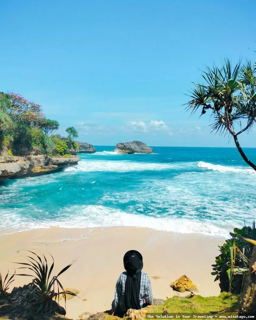 Pantai Ngliyep Malang: Tips, Harga Tiket, Kuliner, Lokasi, Fasilitas dan Spot Pantai Ngliyep Malang: Tips, Harga Tiket, Kuliner, Lokasi, Fasilitas dan Spot
