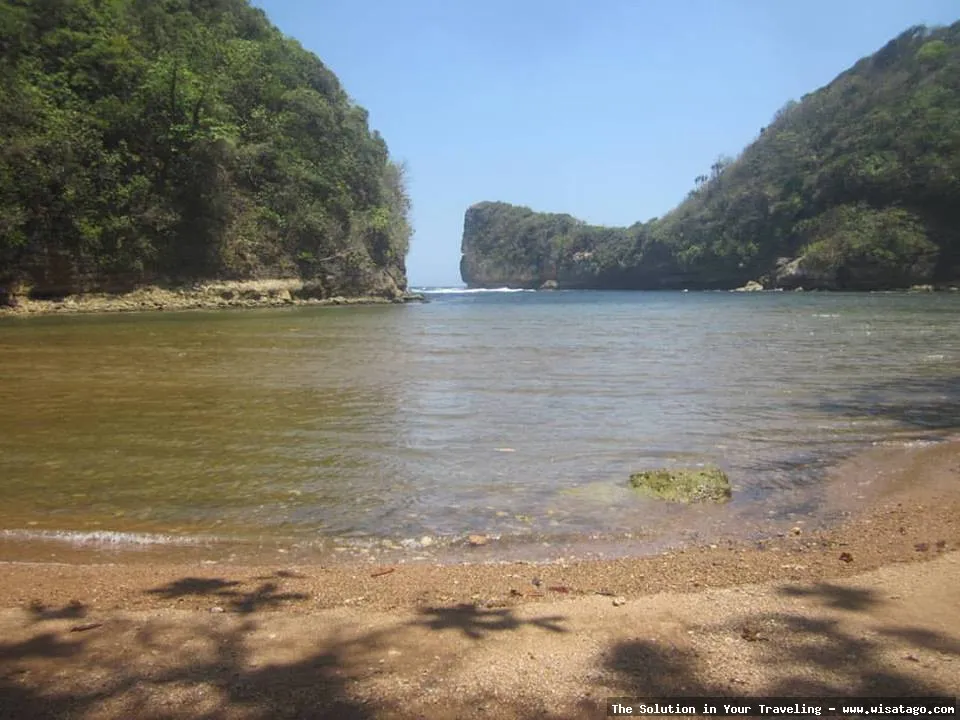 Pantai Nglurung, keindahan alam Yogyakarta
