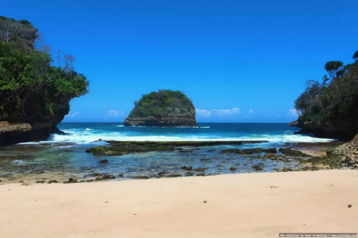 Pantai Nglurung, keindahan pesisir Gunungkidul