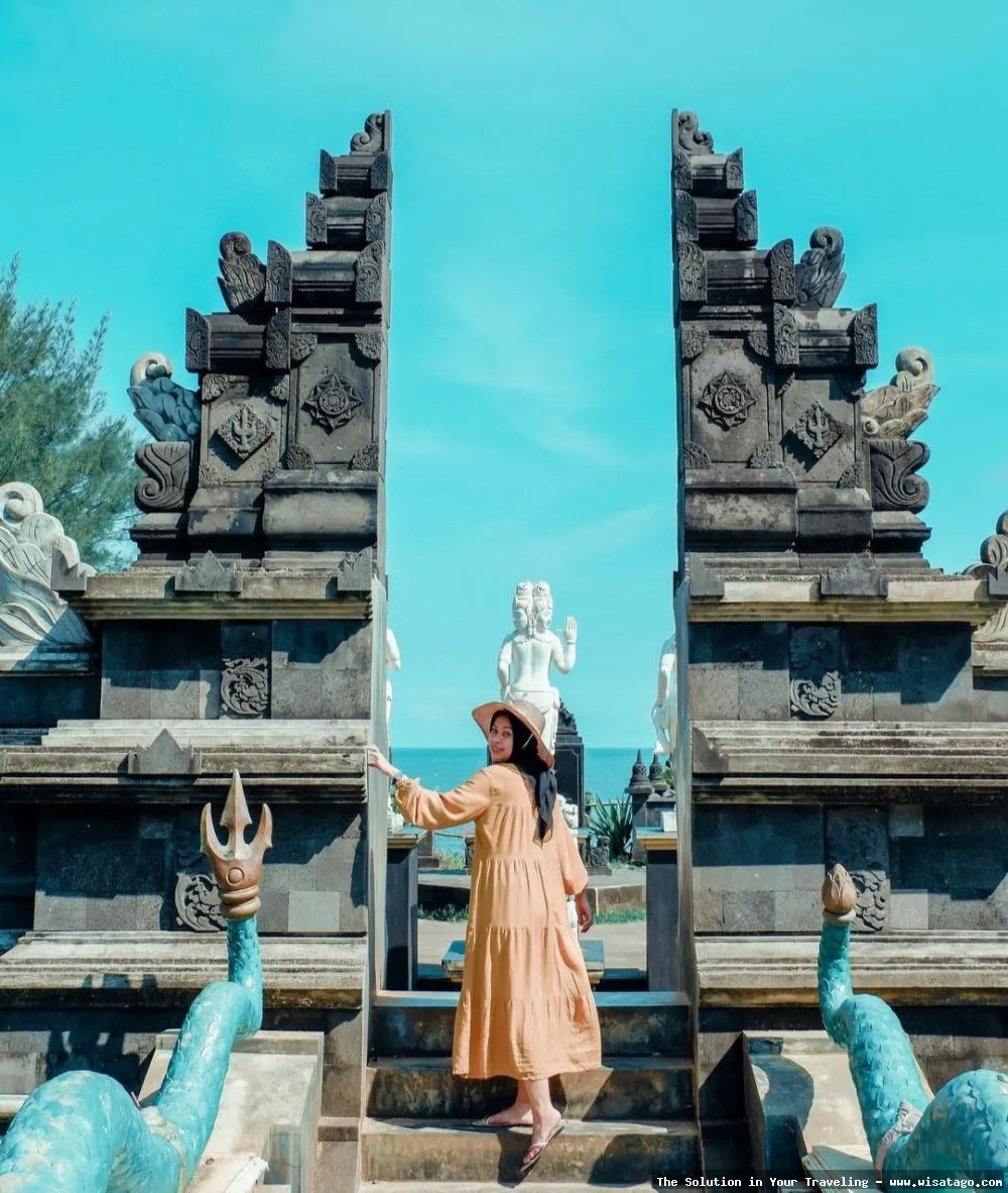 Pantai Ngobaran, keindahan pesisir Yogyakarta.
