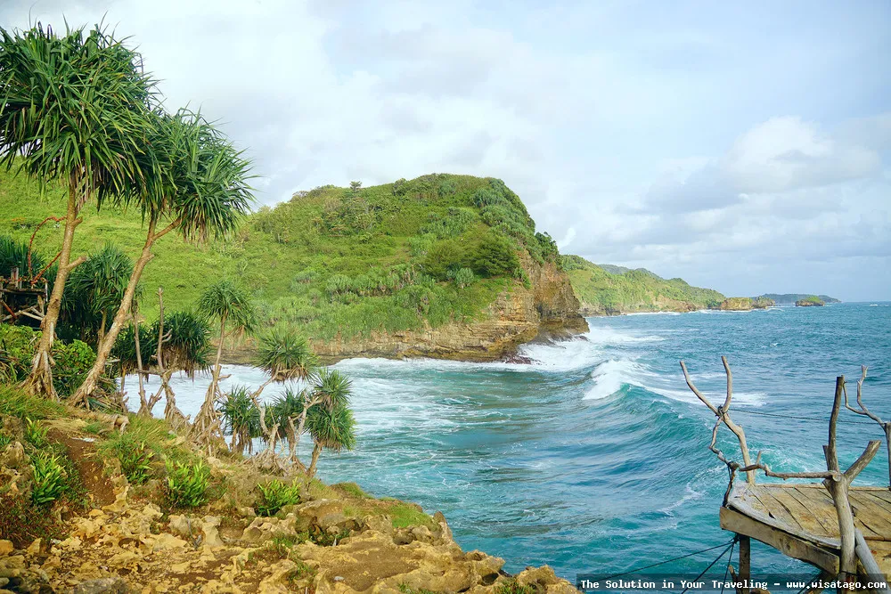 Pantai Ngrumput, keindahan alam Gunungkidul