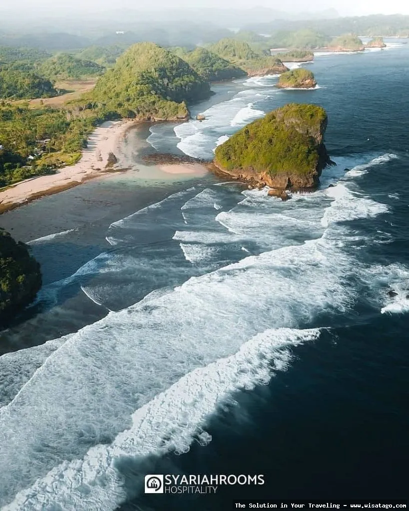 Pantai Ngudel, keindahan tersembunyi Malang