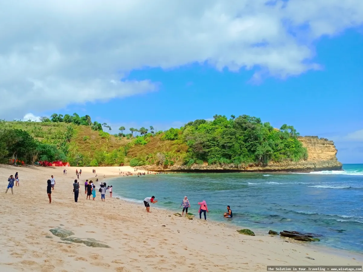Pantai Ngudel, pesona pantai selatan.