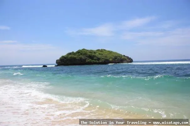 Pantai Nguluran, pemandangan laut selatan