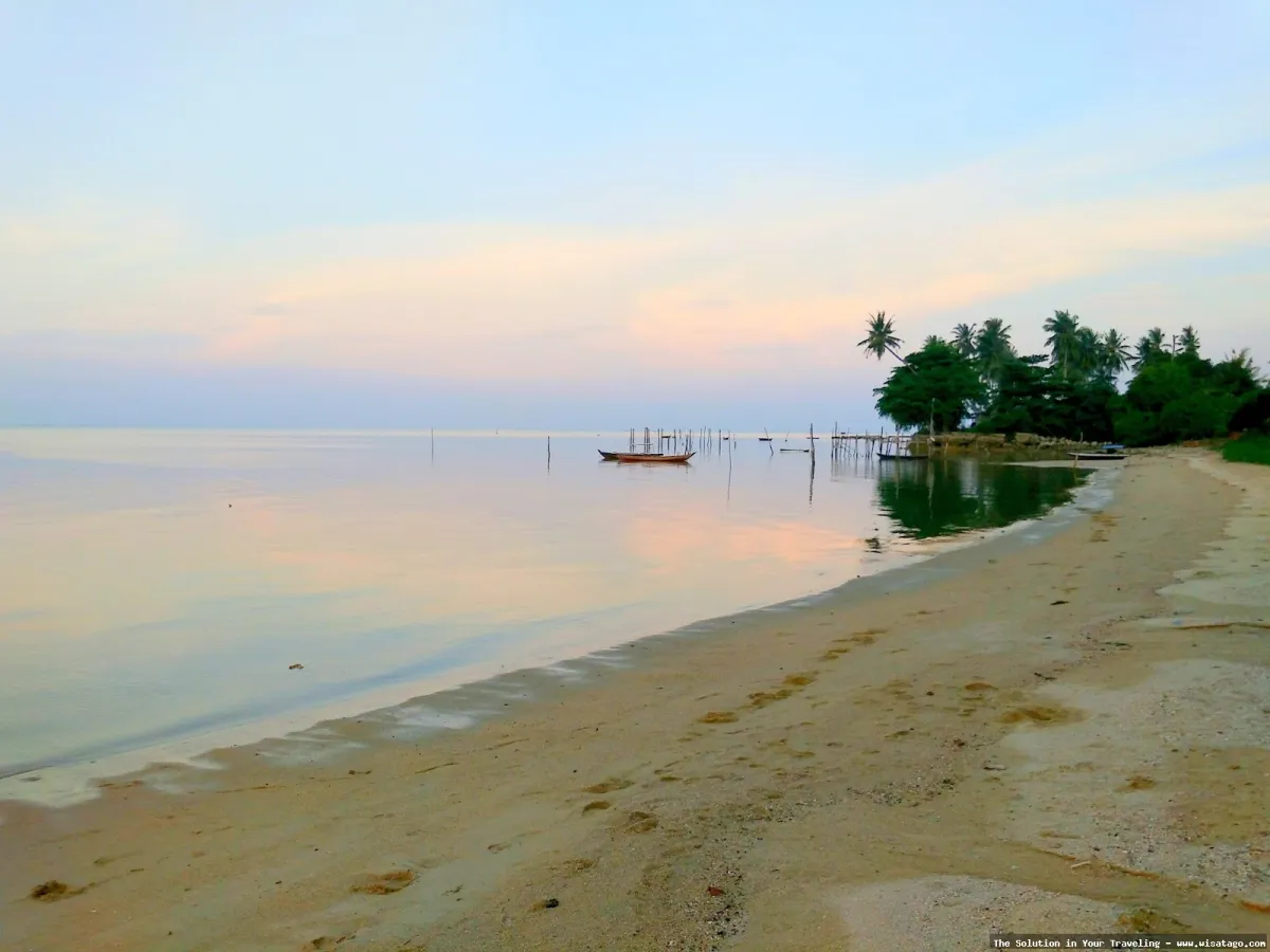 Pantai Nongsa, pesona tepi laut.
