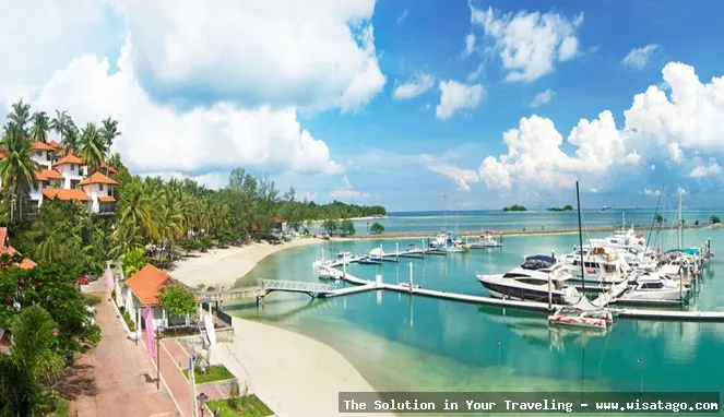 Pantai Nongsa, keindahan pesisir Batam.
