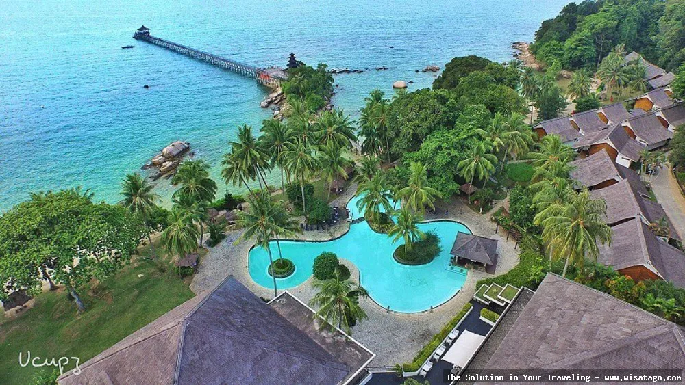 Pantai Nongsa Batam yang mempesona