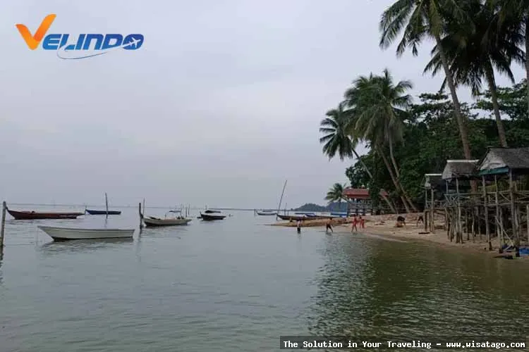 Pantai Nongsa Batam yang mempesona