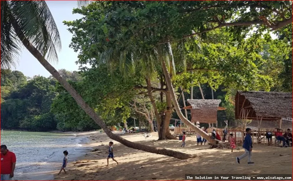 Pantai Nongsa Batam yang menawan