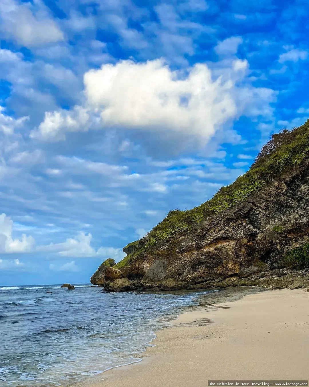 Pantai Nyang Nyang: keindahan tersembunyi Bali