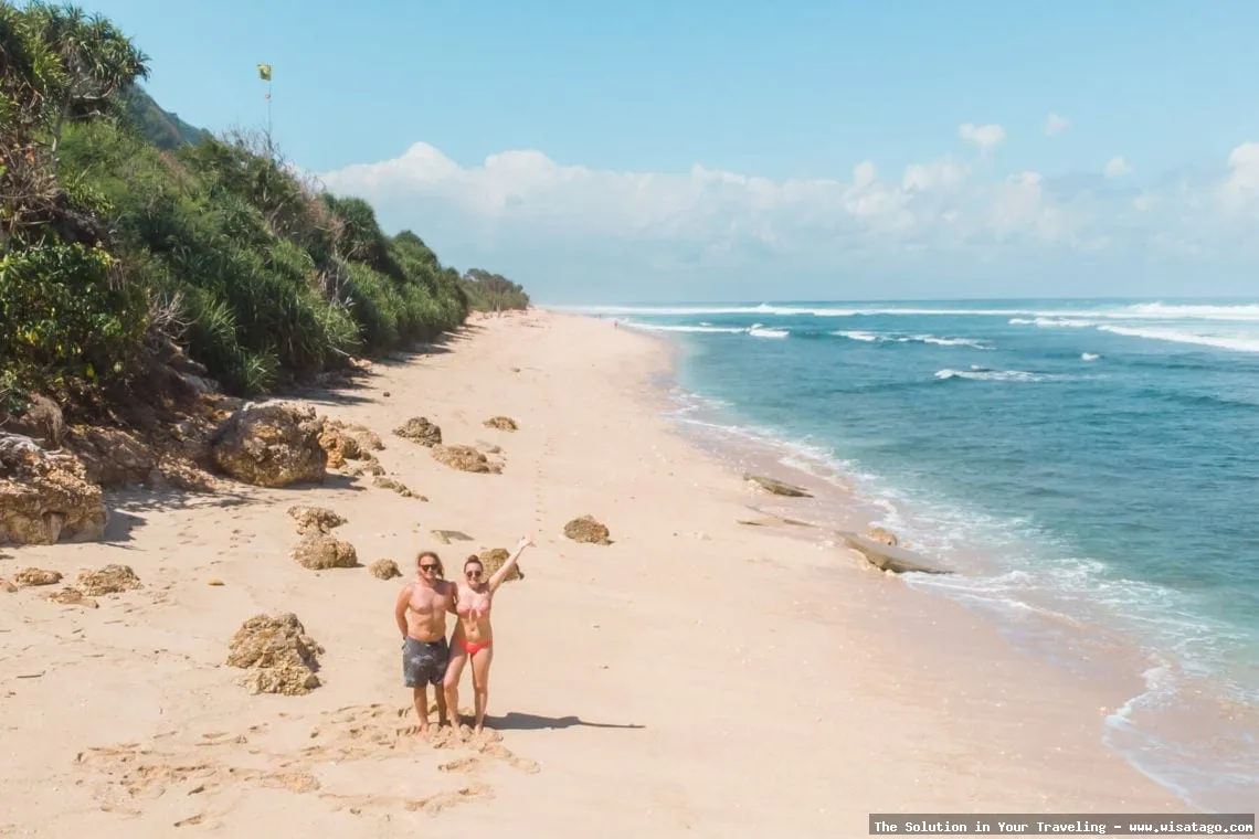 Pantai Nyang Nyang Bali yang indah