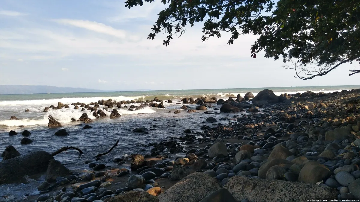 Pantai Palabuhanratu, pemandangan laut memukau