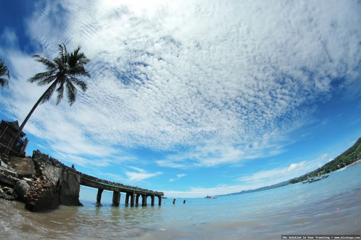 Pantai Palabuhanratu: pesona garis pantai