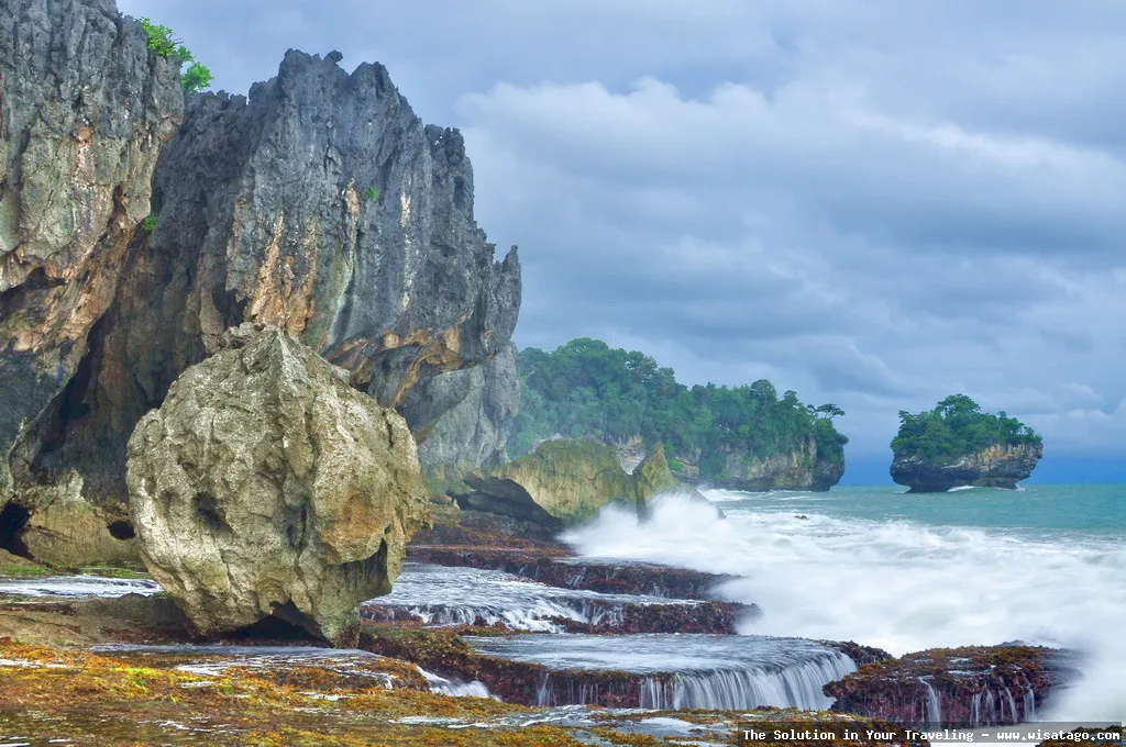 Pantai Palabuhanratu, pemandangan laut memesona