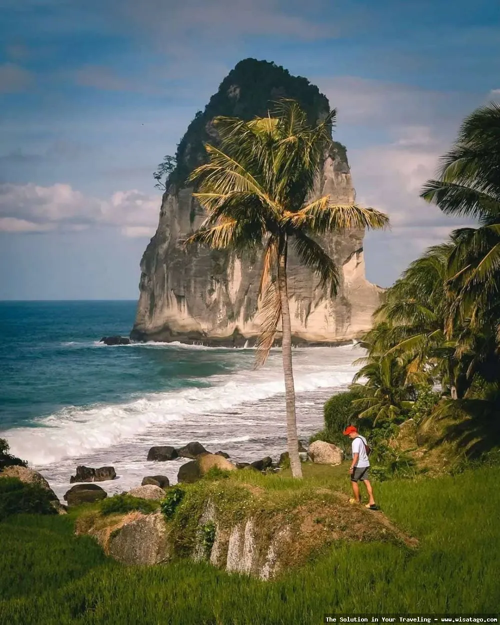 Pantai Pangasan, keindahan alam Kebumen.