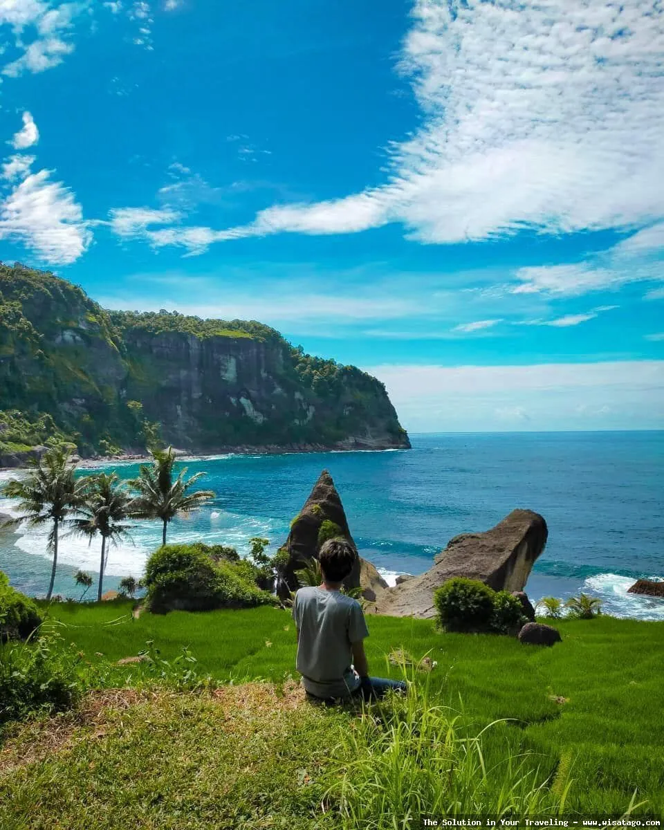 Pantai Pangasan, keindahan alam Kebumen