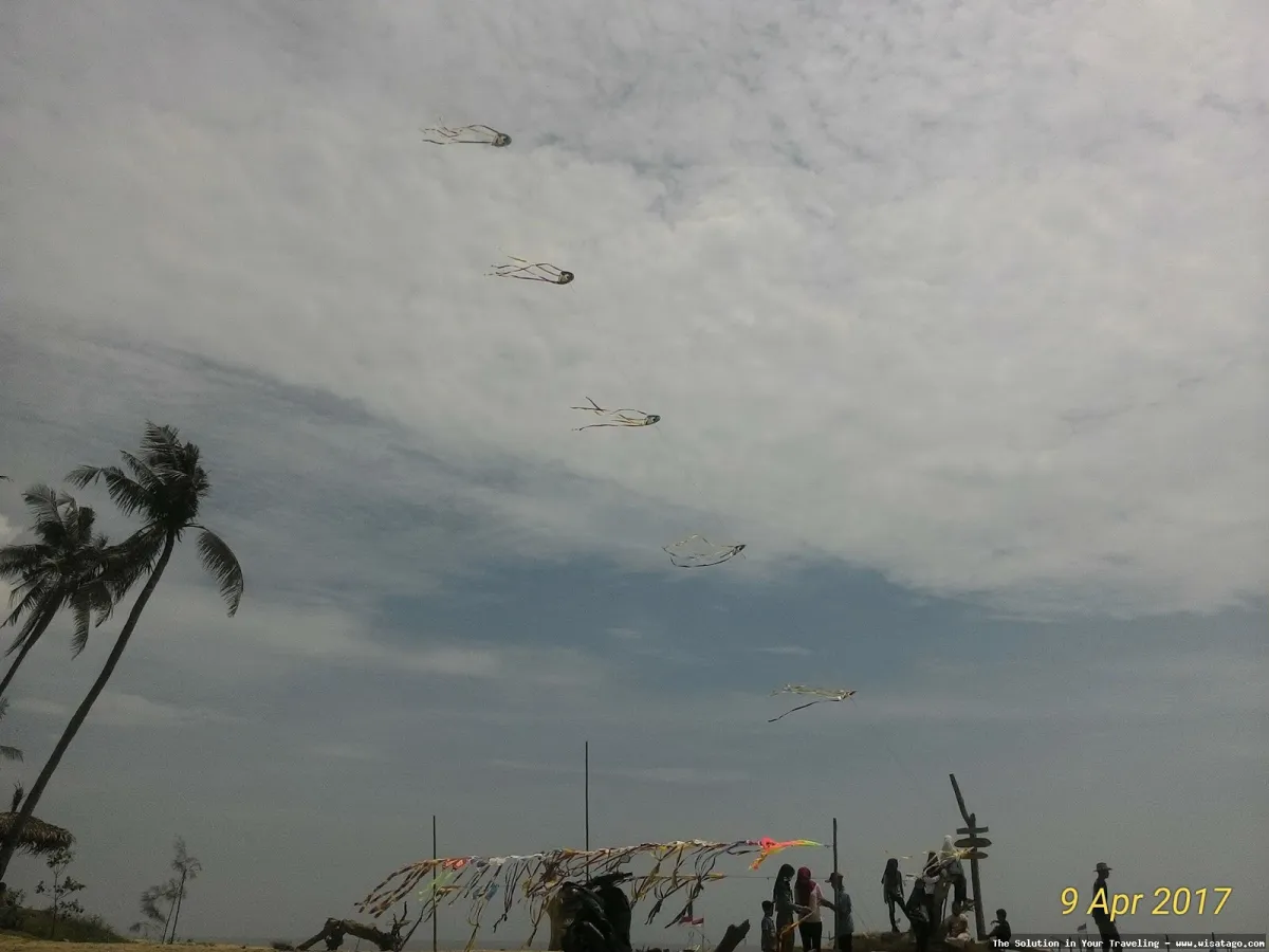 Pantai Panyuran: pesona pantai indah